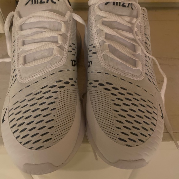 Nike sneakers - Picture 2 of 6